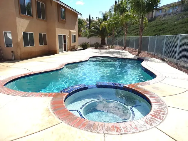 Jacuzzi dmuchane