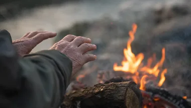Dwa dni dla seniorów w Łomży. Szkolenia, badania i ognisko nad Narwią