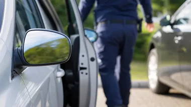 29-latek otworzył drzwi policjantom. Miał przy sobie marihuanę