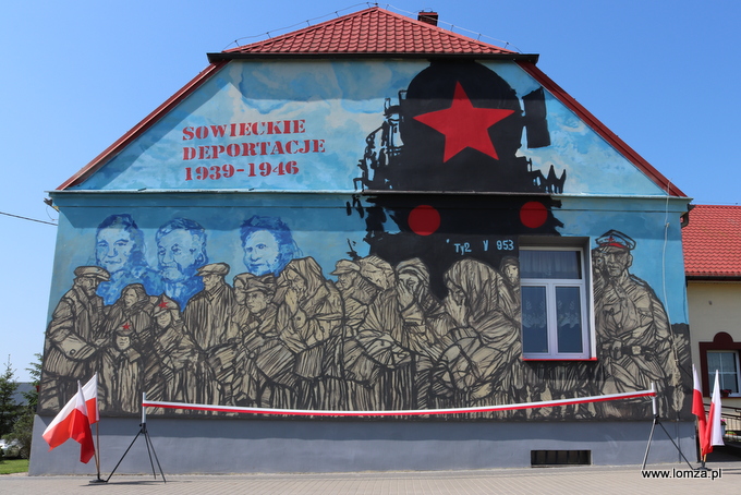 Mural w Olszynach upamiętnia lokalną historię