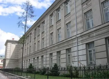 Ci, którzy wspierają młodych, uczą się chronić własną psychikę