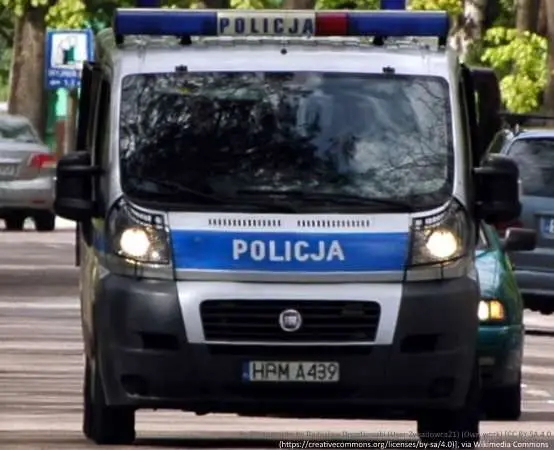 Policjanci na rowerach w akcji przez gminę Nowogród dbali o bezpieczeństwo