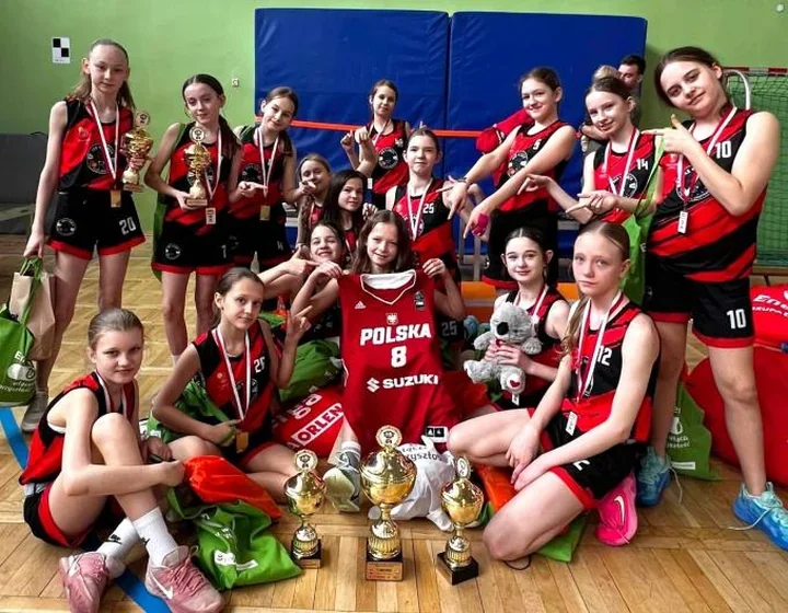 Łomżyńska Czwórka wygrała w Elblągu finał oparty na żelaznej obronie