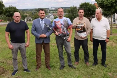 Rycerze na koniach, szable i kopie. Husarski turniej wraca do Łomży