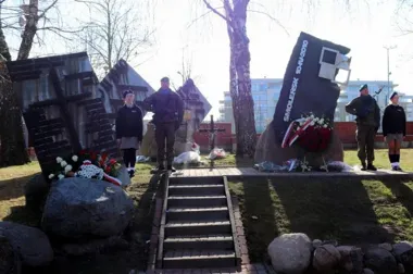 Łomża znów zatrzyma się na chwilę pamięci przy Katyniu i Smoleńsku