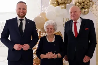 Setne urodziny Reginy Cichockiej – opowieść o Łomży i sile zwykłego życia