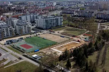 Park Jana Pawła II zyska nowe funkcje. W Łomży ruszyły inwestycje sportowe