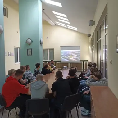 Mechaniak zajrzał za kulisy oczyszczalni. Uczniowie zobaczyli pracę MPWiK