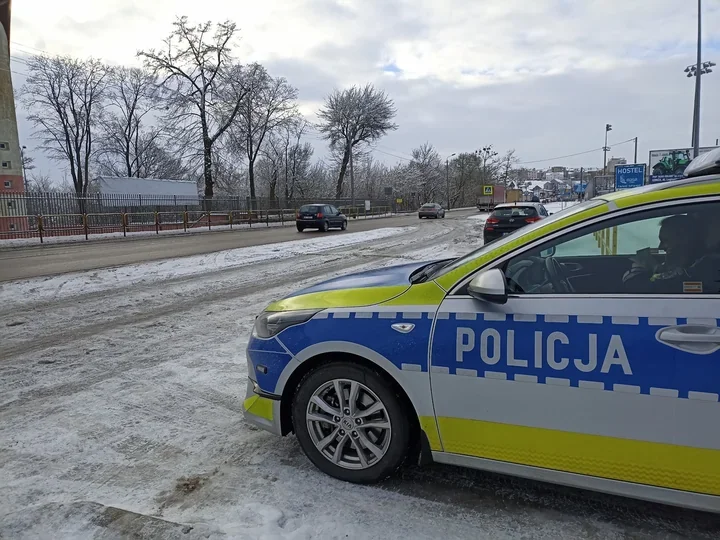 Dwaj kierowcy - zakazy, 38 km/h nadmiaru i prawie 3 promile
