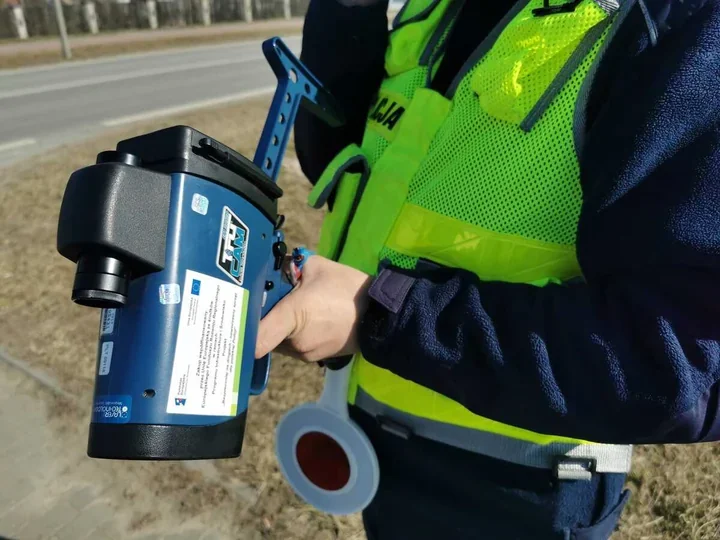 BMW w Jakaci Dwornej pędziło za szybko - kierująca straciła prawo jazdy