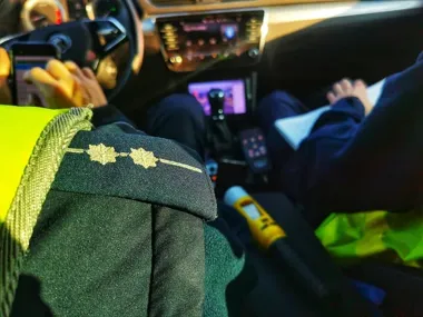 145 km/h poza obszarem zabudowanym. Kierowca stracił prawo jazdy
