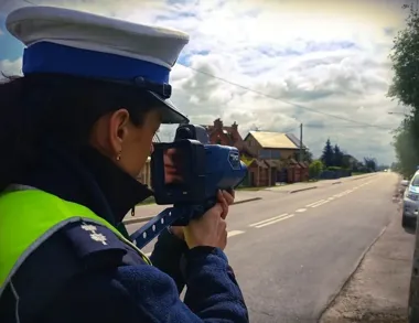 67-latek jechał za szybko przez Łomżę. Kontrola ujawniła drugi problem