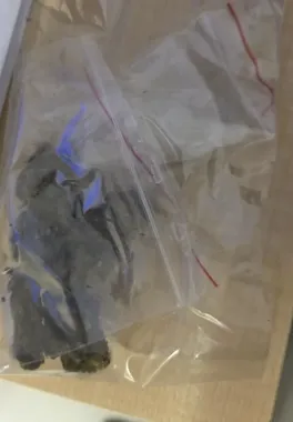 16-latek z marihuaną przy sobie. W jego pokoju znaleziono wagę