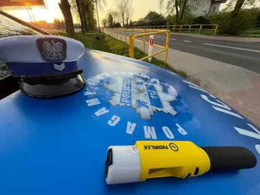 Audi uderzyło w Toyotę tuż przy pasach - kierowca miał ponad promil