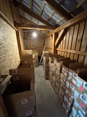 23 tysiące e-papierosów i 4,5 mln zł w tle - policja weszła do magazynu