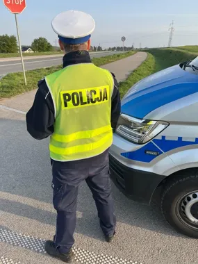 Łomżyńska drogówka zatrzymała dwa prawa jazdy - jeden pędził 104 km/h