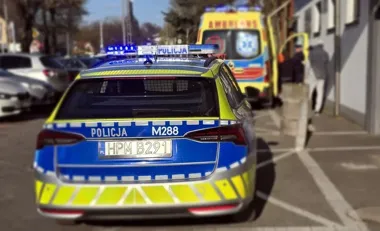 13-latek na hulajnodze wjechał w auto, matka dostała mandat w Łomży