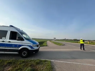 56-latek stracił prawo jazdy - jechał o ponad 50 km/h za szybko poza zabudowanym