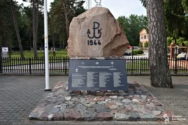 Czerwony Bór 44 wraca do pamięci. W Łomży oddano hołd żołnierzom