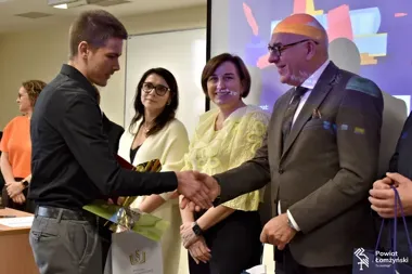 Młodzi prawnicy z Łomży sprawdzali się w case law i zyskali wsparcie powiatu