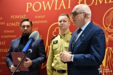 Powiat Łomżyński stawia na schronienie i sprzęt. Program już przynosi efekty