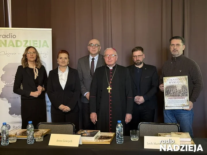 Panel w Łomży o Żołnierzach Wyklętych – lekcja pamięci i dialogu dla młodzieży